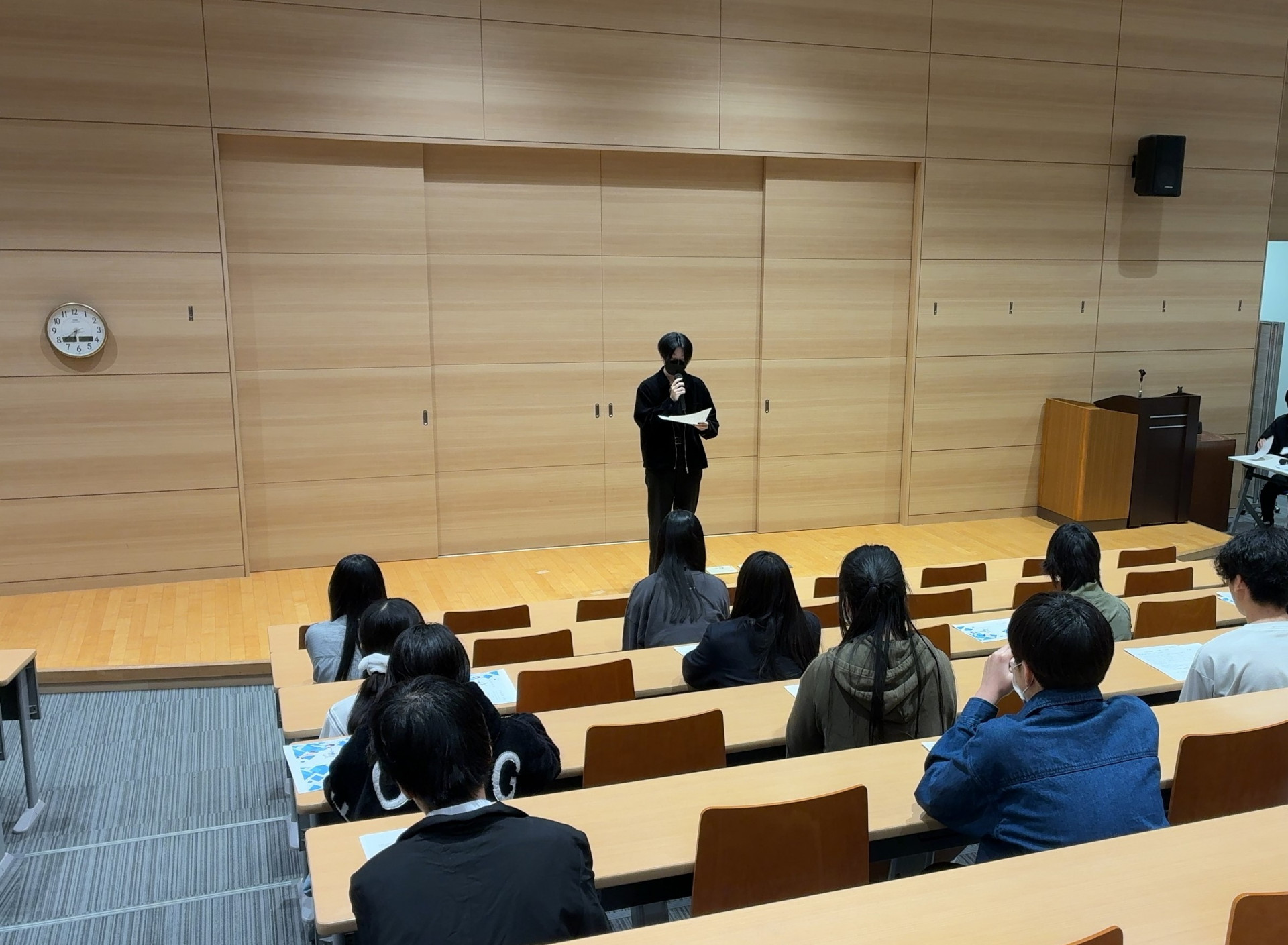 新入生歓迎会 (1)
